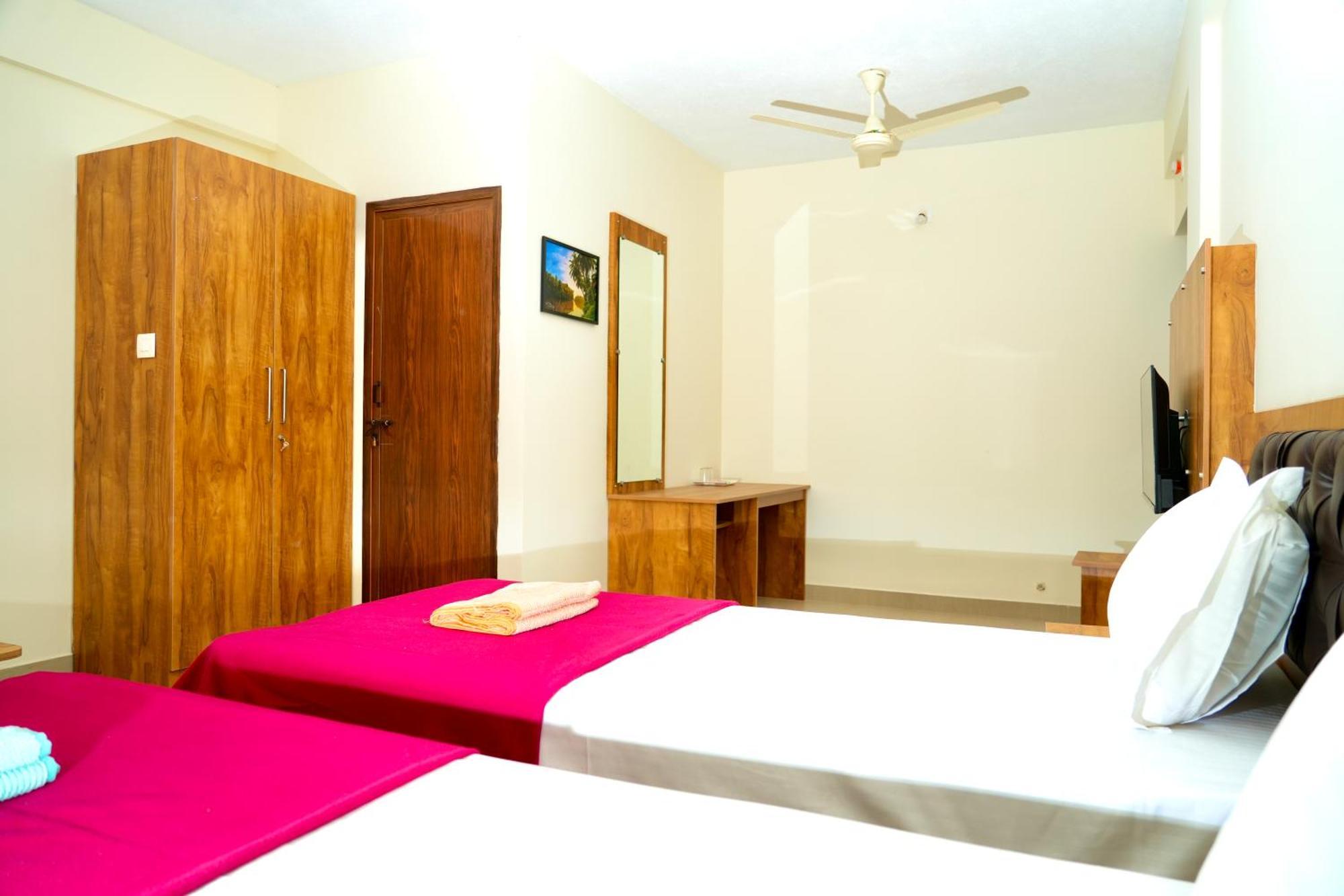Shree Swarna Comforts Udupi Exterior photo